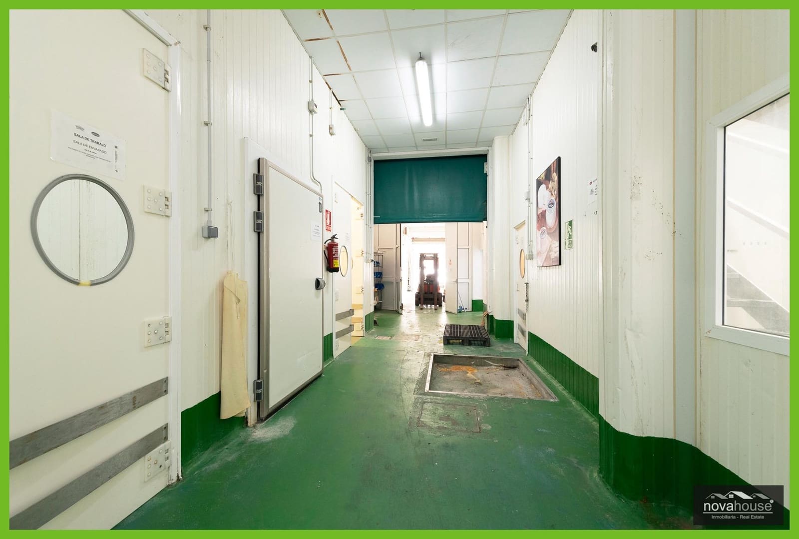 Virksomhed til salg i Malaga by - € 1.100.000 (Ref: 8968279)