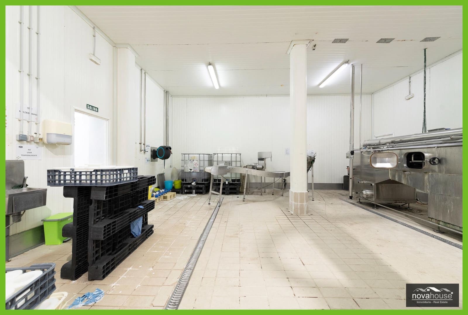 Virksomhed til salg i Malaga by - € 1.100.000 (Ref: 8968279)