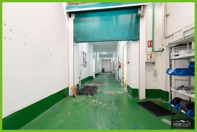 Virksomhed til salg i Málaga by - € 1.100.000 (Ref: 8968279)