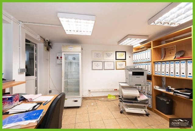 Virksomhed til salg i Málaga by - € 1.100.000 (Ref: 8968279)