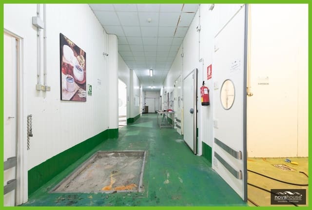 Virksomhed til salg i Málaga by - € 1.100.000 (Ref: 8968279)