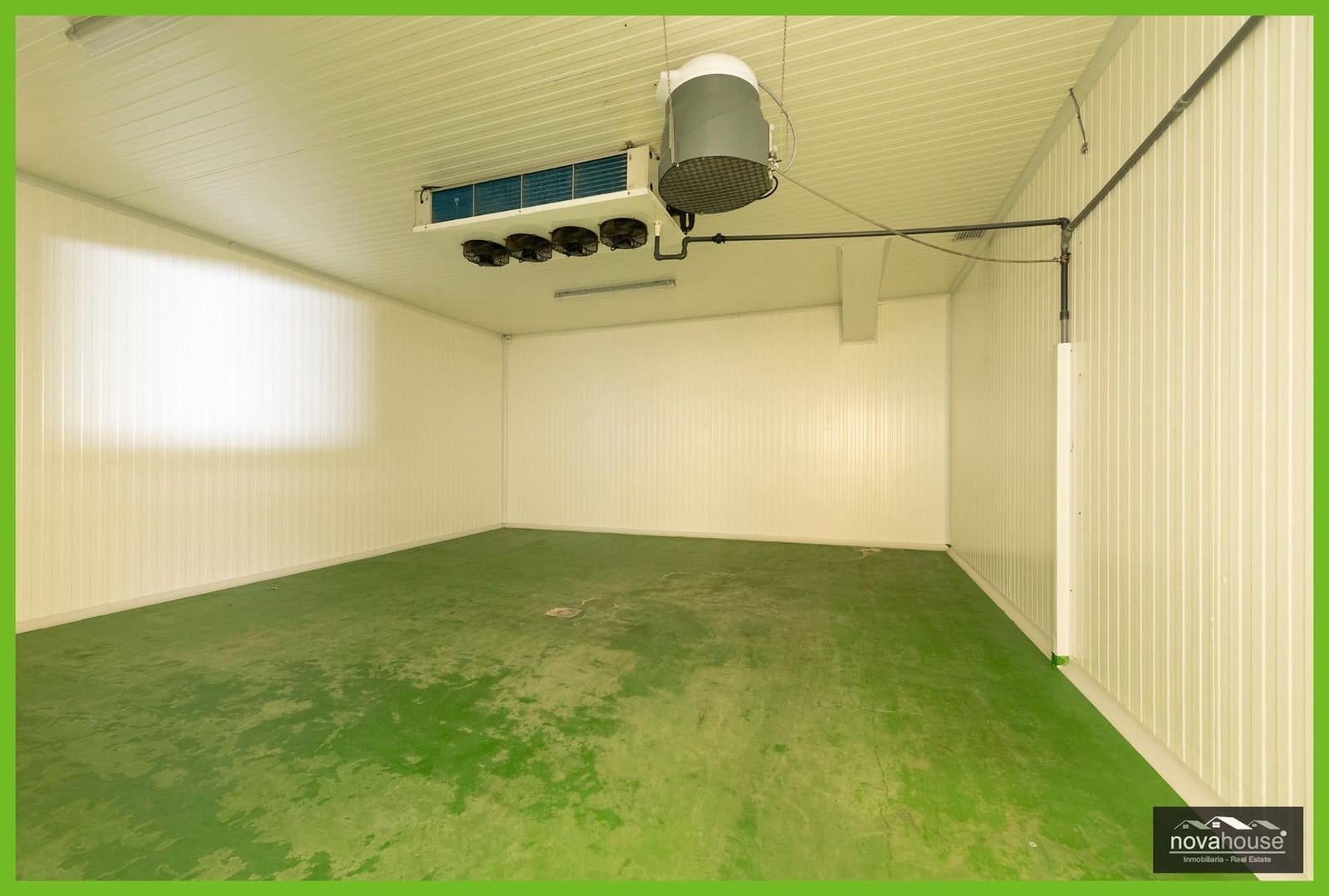 Virksomhed til salg i Malaga by - € 1.100.000 (Ref: 8968279)