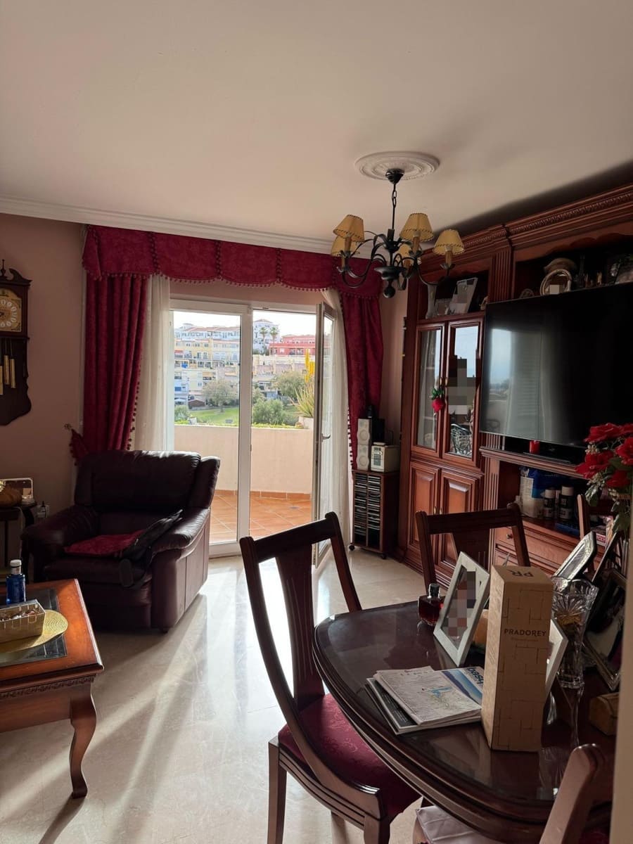 4 soverom Rekkehus til salgs i Rincon de la Victoria med svømmebasseng garasje - € 590 000 (Ref: 8972465)