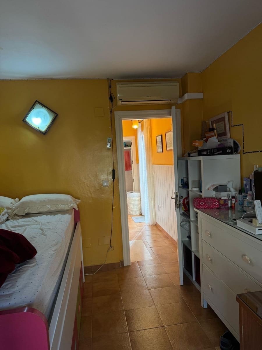 4 soverom Rekkehus til salgs i Rincon de la Victoria med svømmebasseng garasje - € 590 000 (Ref: 8972465)