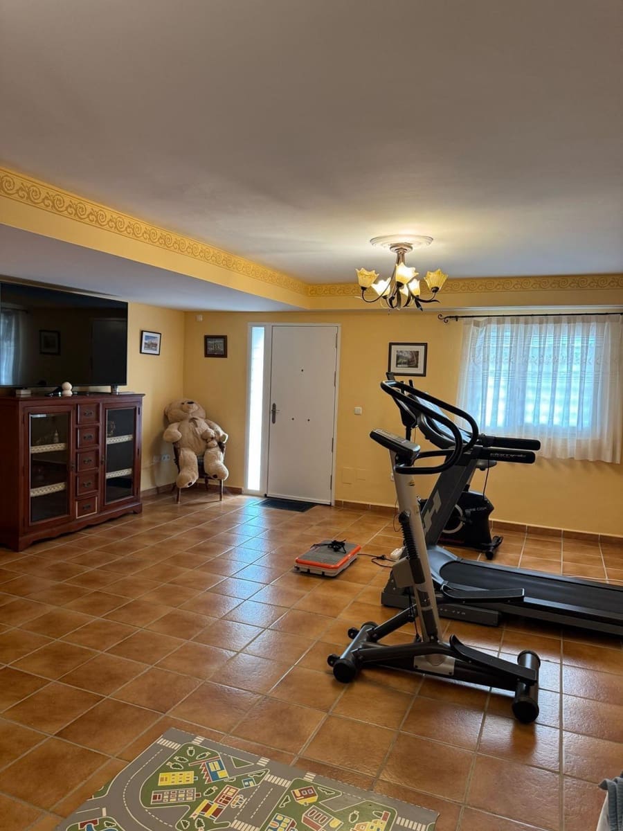 4 soverom Rekkehus til salgs i Rincon de la Victoria med svømmebasseng garasje - € 590 000 (Ref: 8972465)