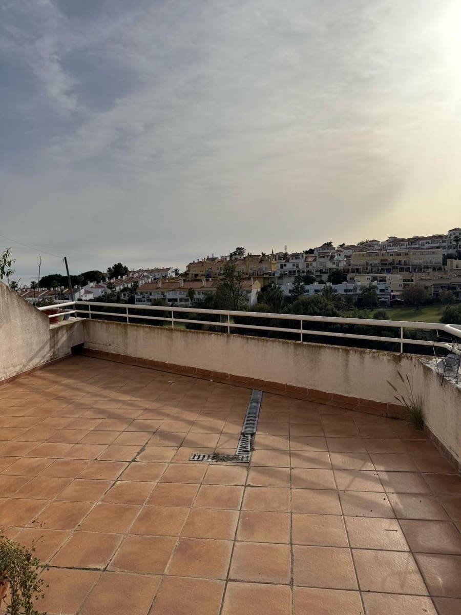 4 soverom Rekkehus til salgs i Rincon de la Victoria med svømmebasseng garasje - € 590 000 (Ref: 8972465)