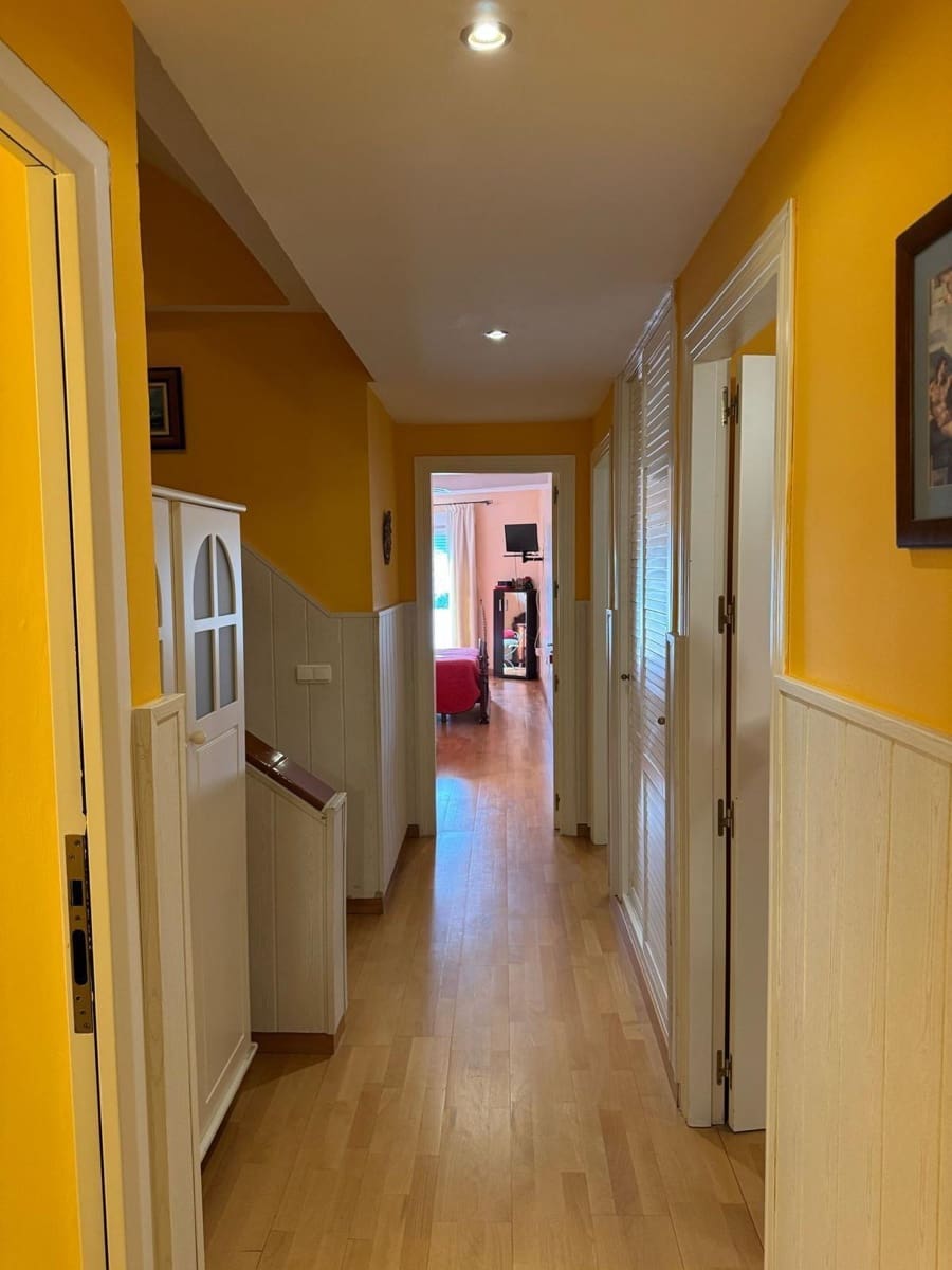 4 soverom Rekkehus til salgs i Rincon de la Victoria med svømmebasseng garasje - € 590 000 (Ref: 8972465)