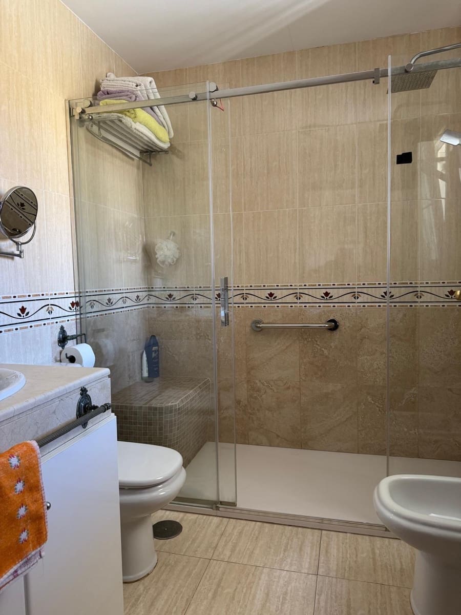 3 quarto Moradia em Banda para venda em Rincon de la Victoria com piscina garagem - 470 000 € (Ref: 8976145)