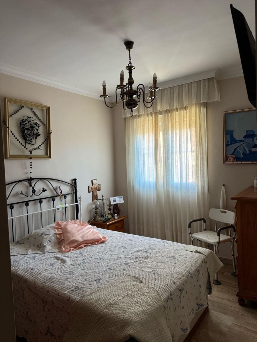 3 quarto Moradia em Banda para venda em Rincon de la Victoria com piscina garagem - 470 000 € (Ref: 8976145)