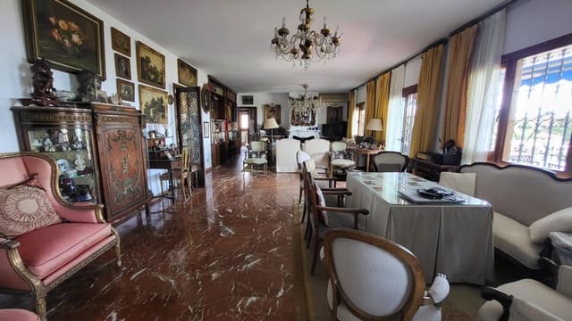 8 chambre Villa/Maison à vendre à Malaga ville avec piscine garage - 1 575 000 € (Ref: 8982357)