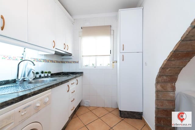 3 soveværelse Lejlighed til salg i Torre del Mar, Vélez-Málaga - € 230.000 (Ref: 9104623)