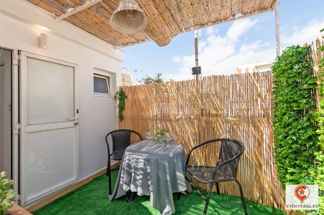 3 soveværelse Lejlighed til salg i Torre del Mar, Vélez-Málaga - € 230.000 (Ref: 9104623)