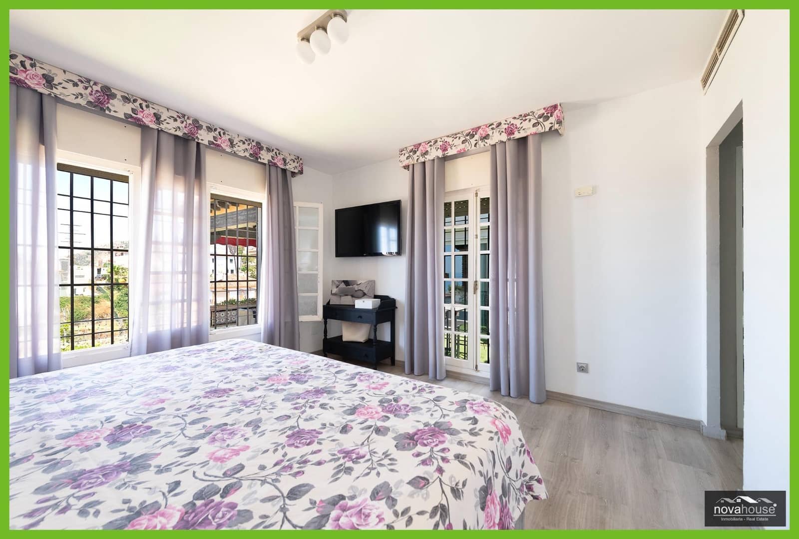 5 soverom Villa til salgs i La Cala del Moral med garasje - € 1 350 000 (Ref: 9108664)