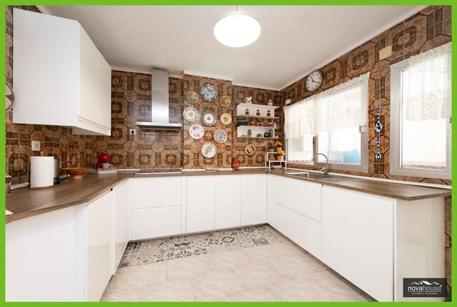 3 slaapkamer Flat te koop in La Malagueta, Málaga stad met garage - € 665.000 (Ref: 9141595)