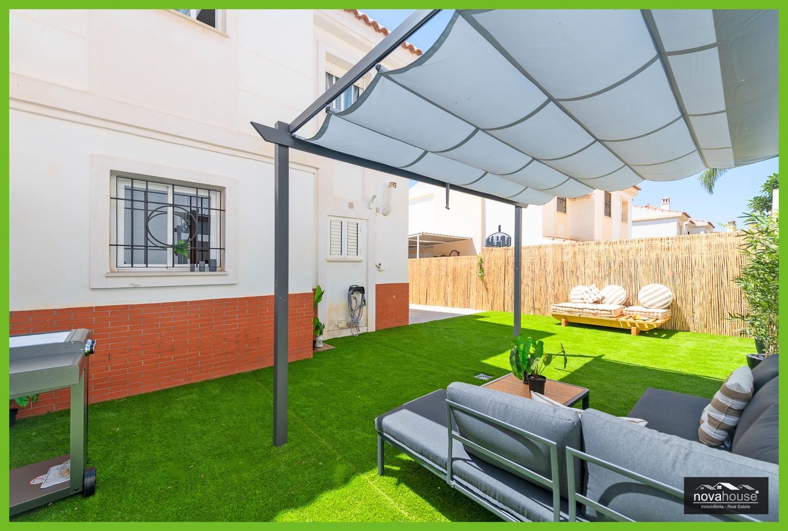 4 soveværelse Byhus til salg i Chilches med swimmingpool - € 380.000 (Ref: 9153913)