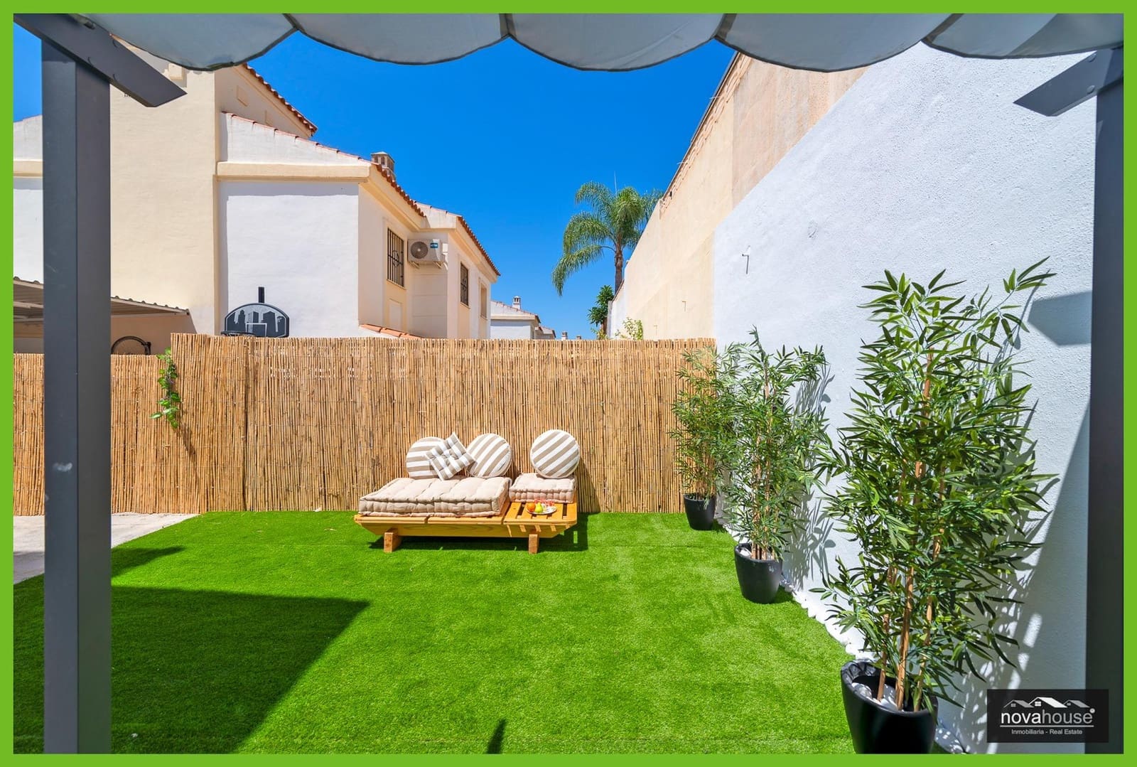 4 bedroom Townhouse for sale in Chilches with pool - € 375,000 (Ref: 9153913)