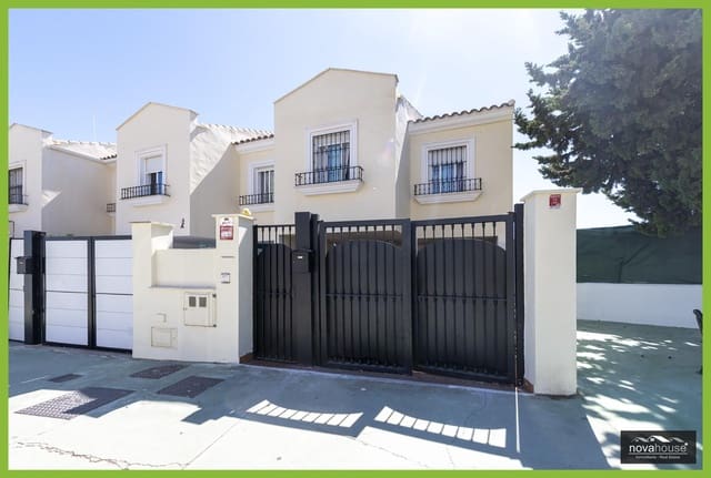 3 soverom Rekkehus til salgs i Torremolinos med garasje - € 669 990 (Ref: 9232915)