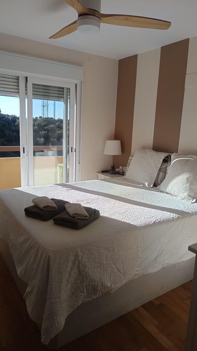 3 soveværelse Lejlighed til salg i La Cala del Moral med swimmingpool garage - € 380.000 (Ref: 9240424)