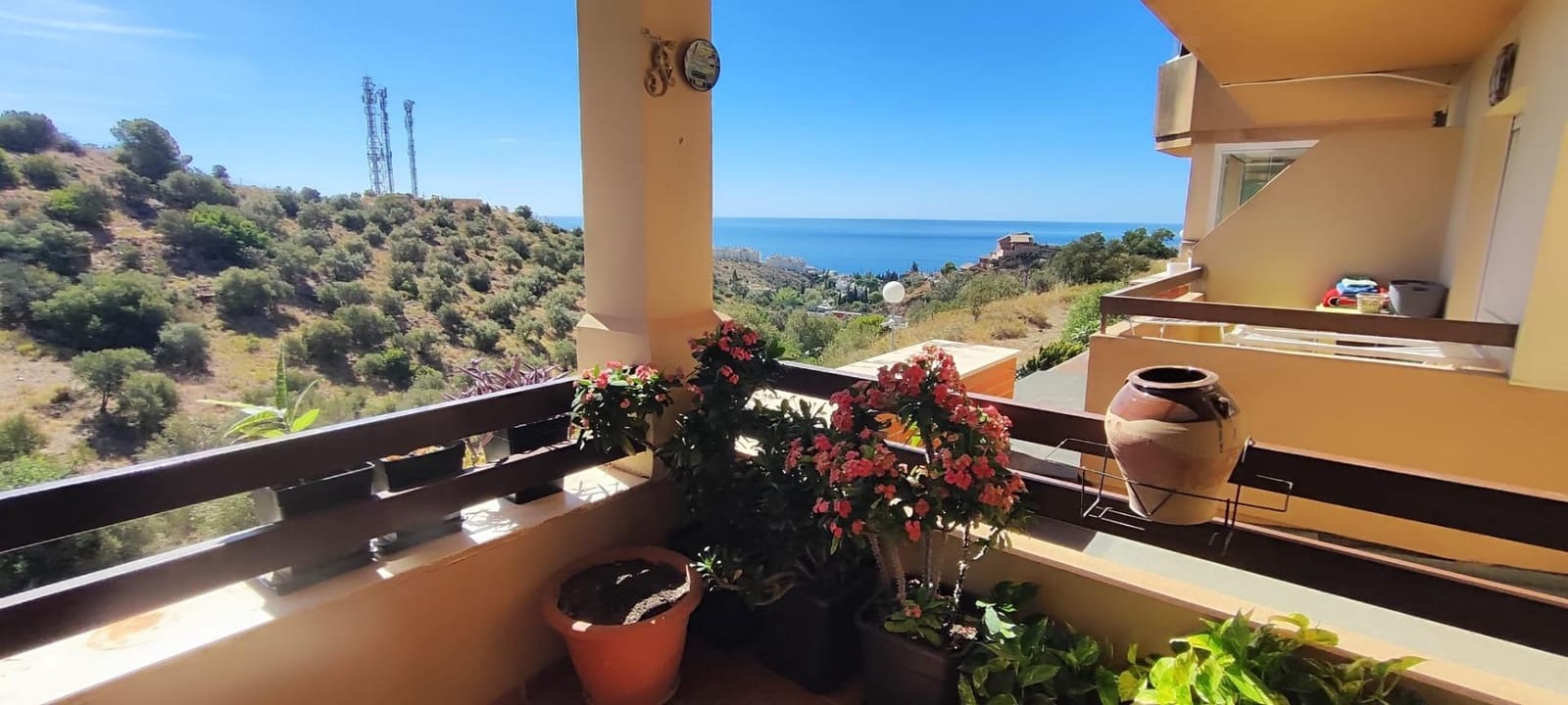 3 soveværelse Lejlighed til salg i La Cala del Moral med swimmingpool garage - € 380.000 (Ref: 9240424)