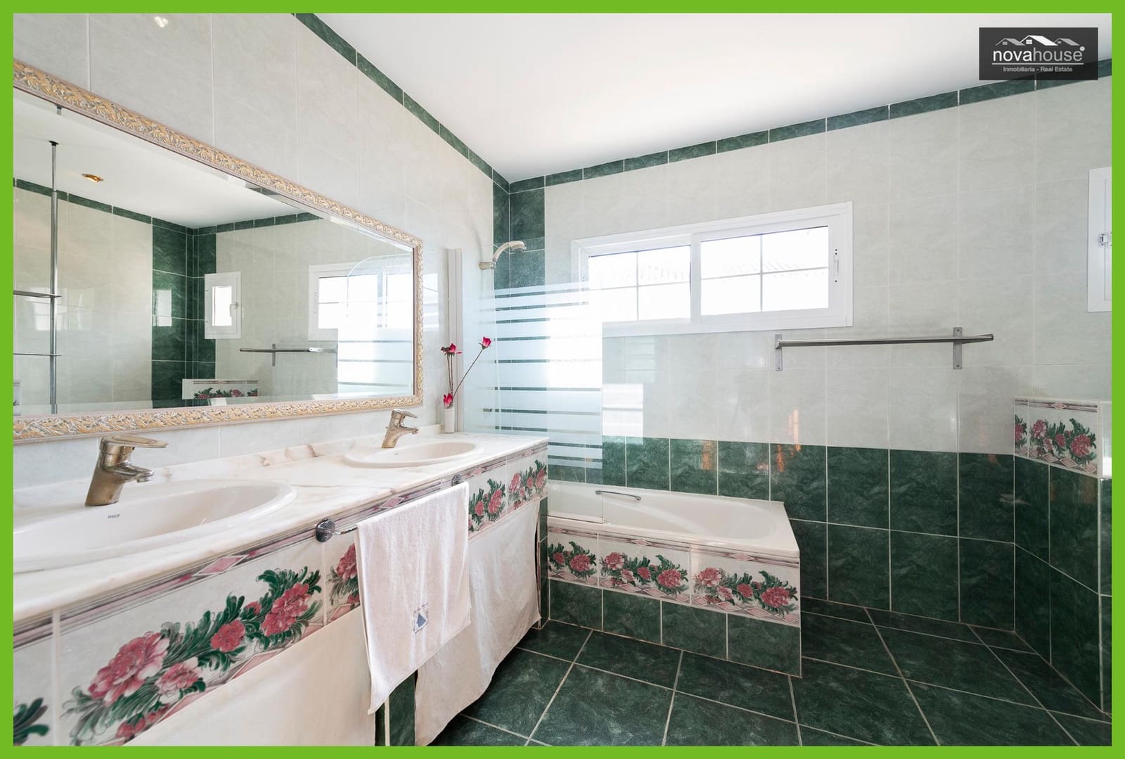 7 slaapkamer Villa te koop in Rincon de la Victoria met zwembad garage - € 995.000 (Ref: 9252483)