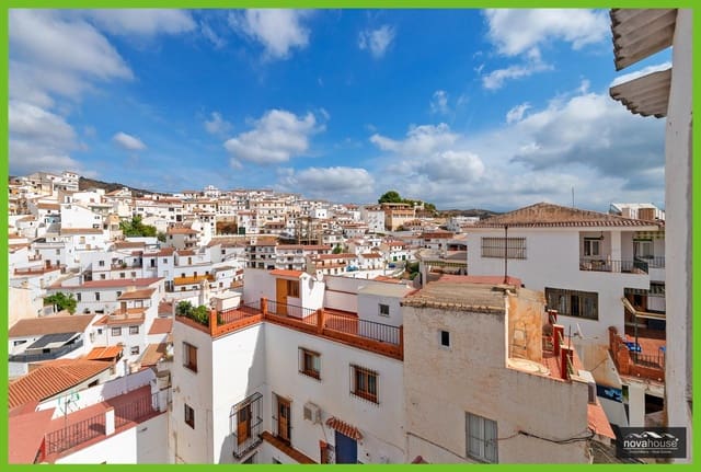 Casa de 3 habitaciones en Almáchar en venta - 169.900 € (Ref: 9262617)