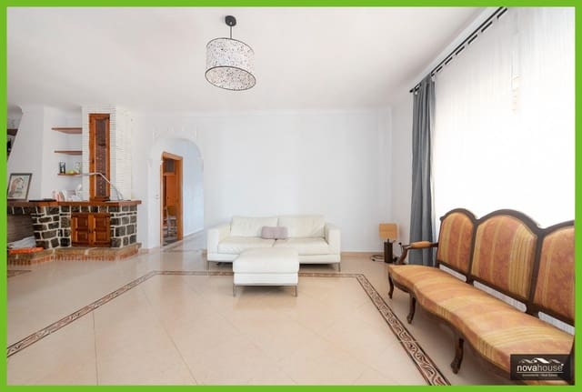 3 bedroom Flat for sale in Málaga city - € 364,900 (Ref: 9264542)