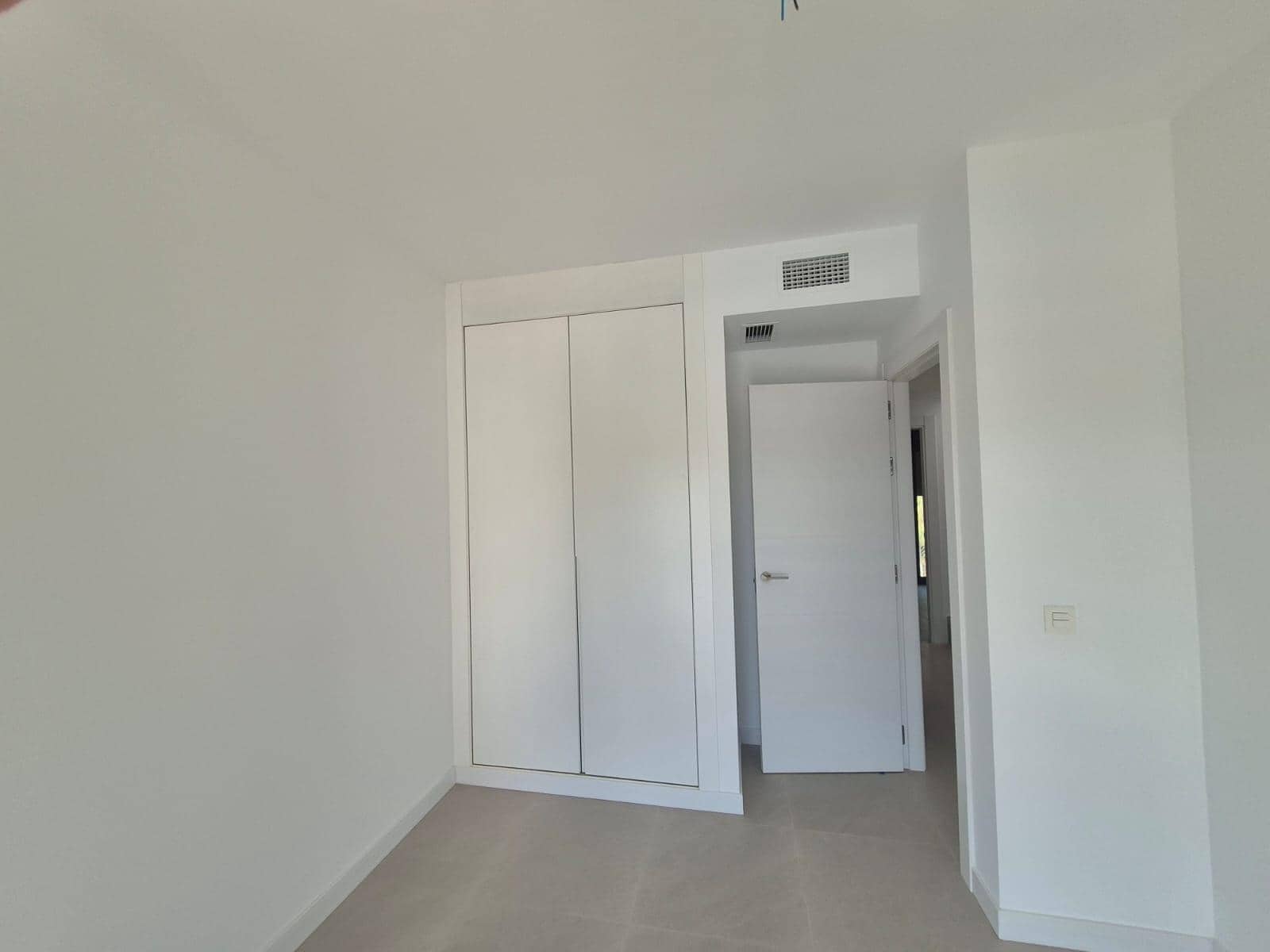 3 slaapkamer Rijtjeshuis te koop in Torre del Mar met garage - € 459.000 (Ref: 9264544)