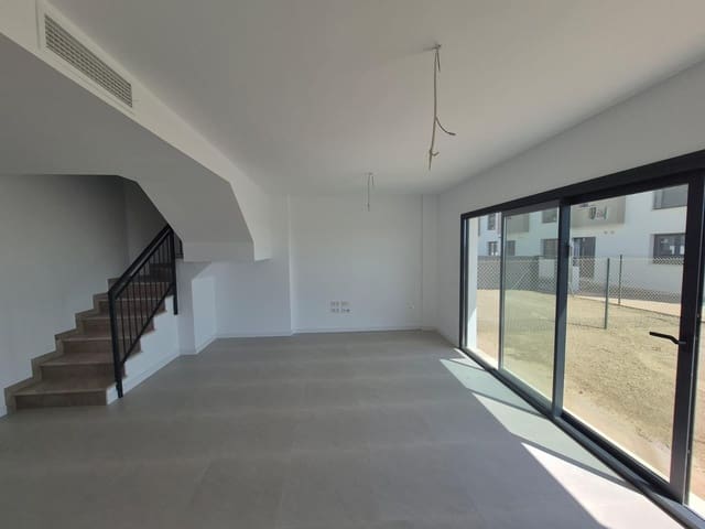 3 quarto Moradia em Banda para venda em Torre del Mar, Vélez-Málaga com garagem - 440 000 € (Ref: 9264544)