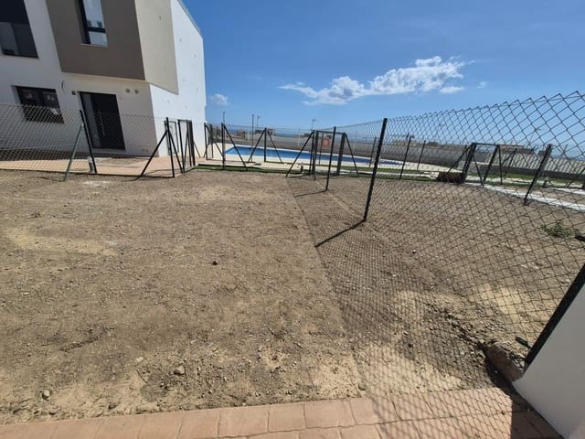 3 quarto Moradia em Banda para venda em Torre del Mar, Vélez-Málaga com garagem - 440 000 € (Ref: 9264544)