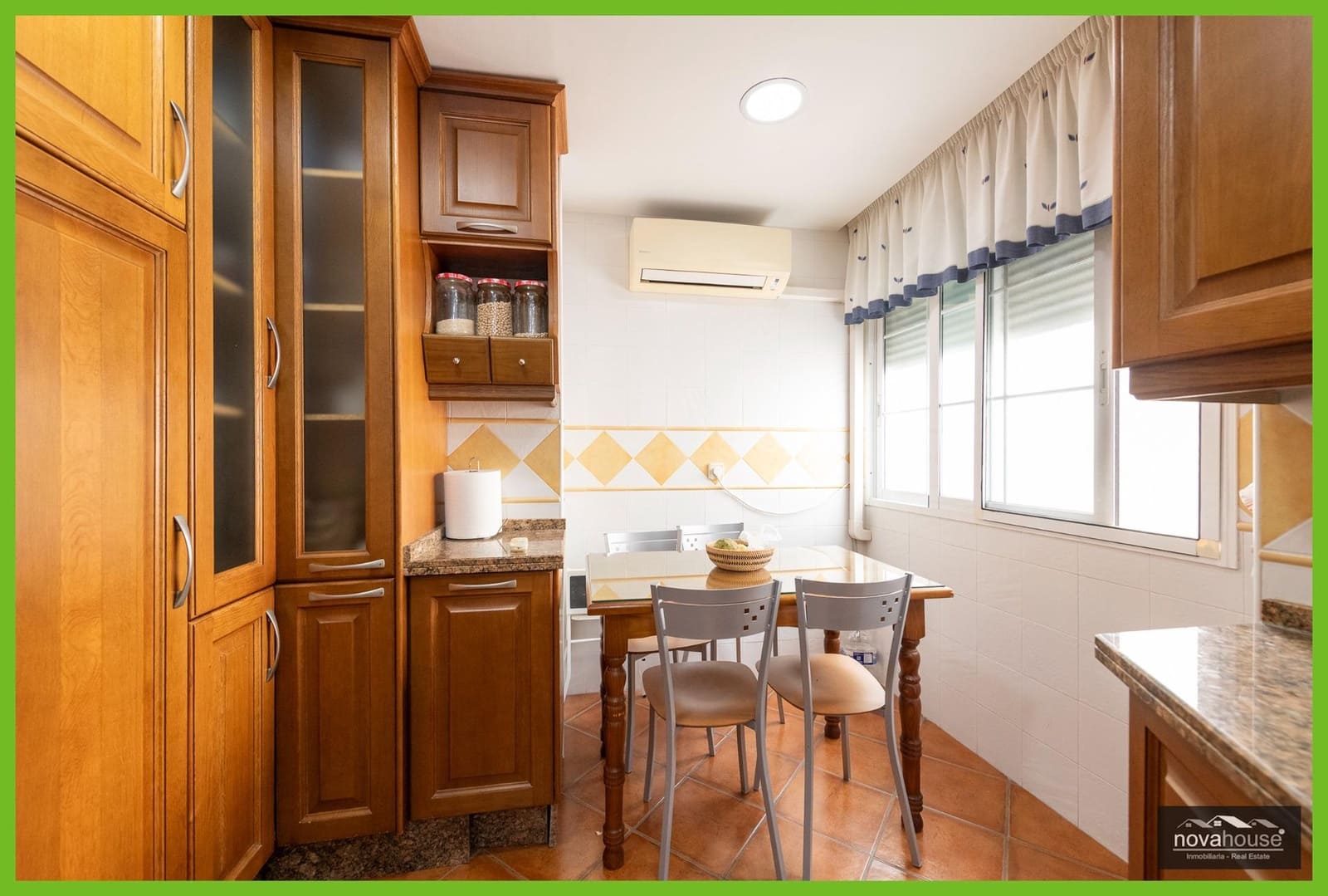 3 soveværelse Lejlighed til salg i Malaga by - € 329.000 (Ref: 9291611)