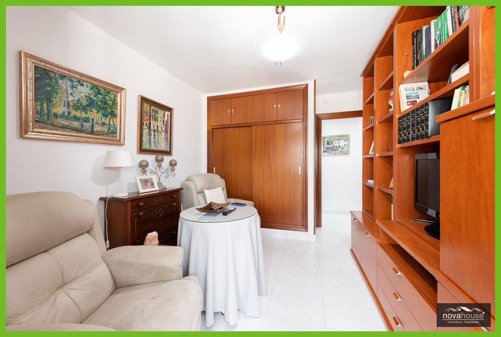 3 bedroom Flat for sale in Malaga city - € 300,000 (Ref: 9291611)