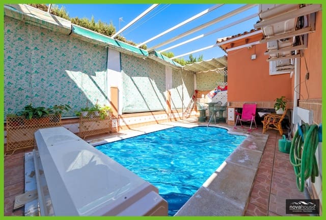 5 soveværelse Villa til salg i Torremolinos med swimmingpool - € 1.499.990 (Ref: 9297212)