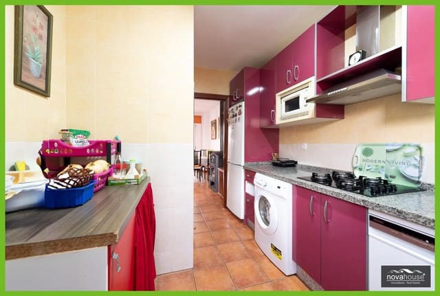 3 makuuhuone Rivitalo myytävänä paikassa Almogía mukana uima-altaan 
autotalli - 251 600 € (Ref: 9301058)