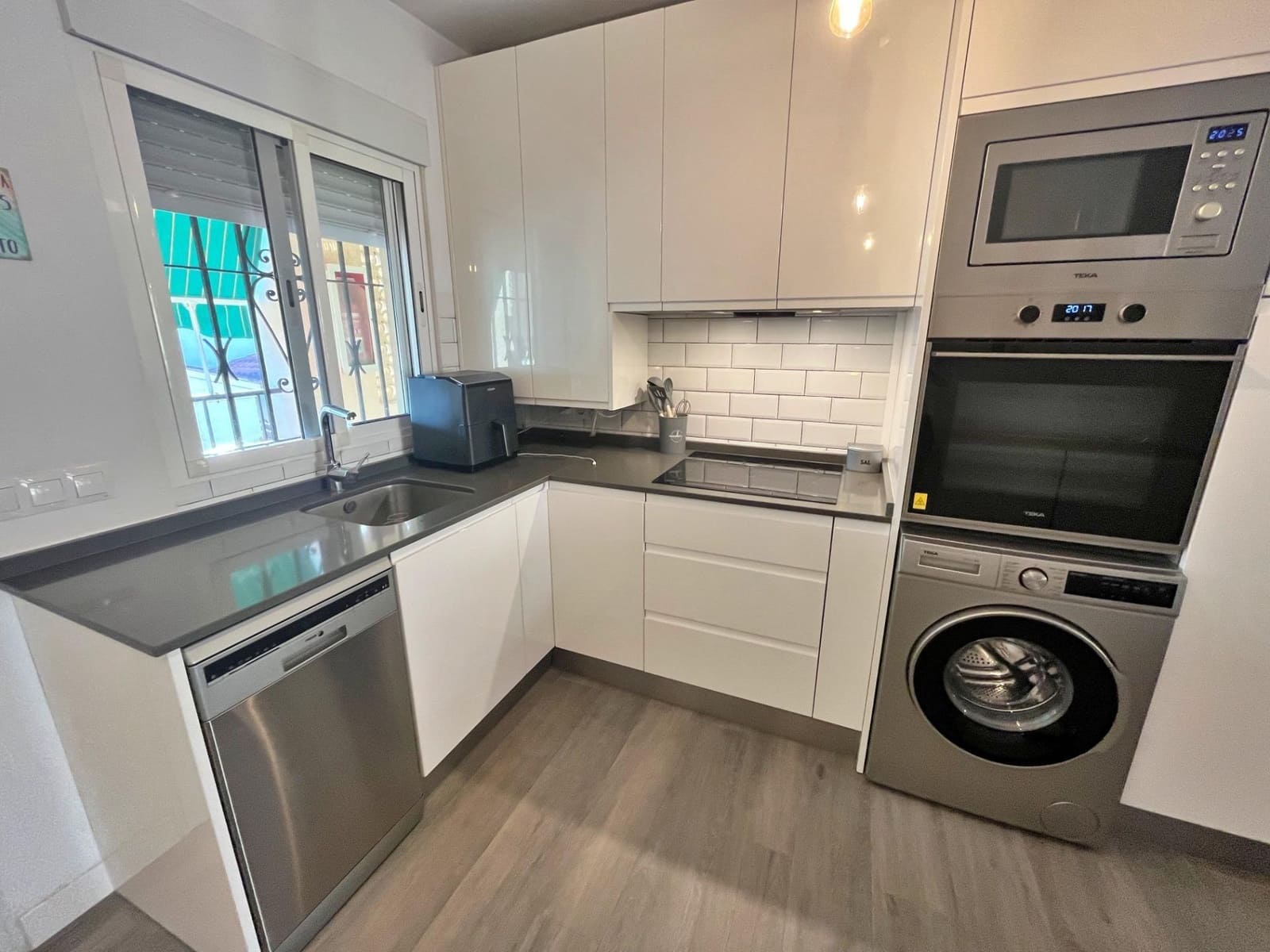 Piso de 2 habitaciones en Rincón de la Victoria en venta - 330.000 € (Ref: 9317862)