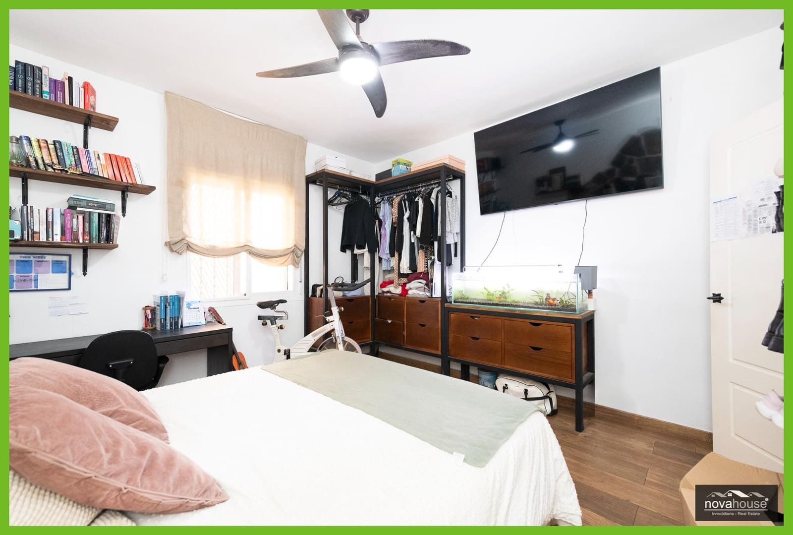 5 bedroom Townhouse for sale in Chilches - € 455,000 (Ref: 9375351)