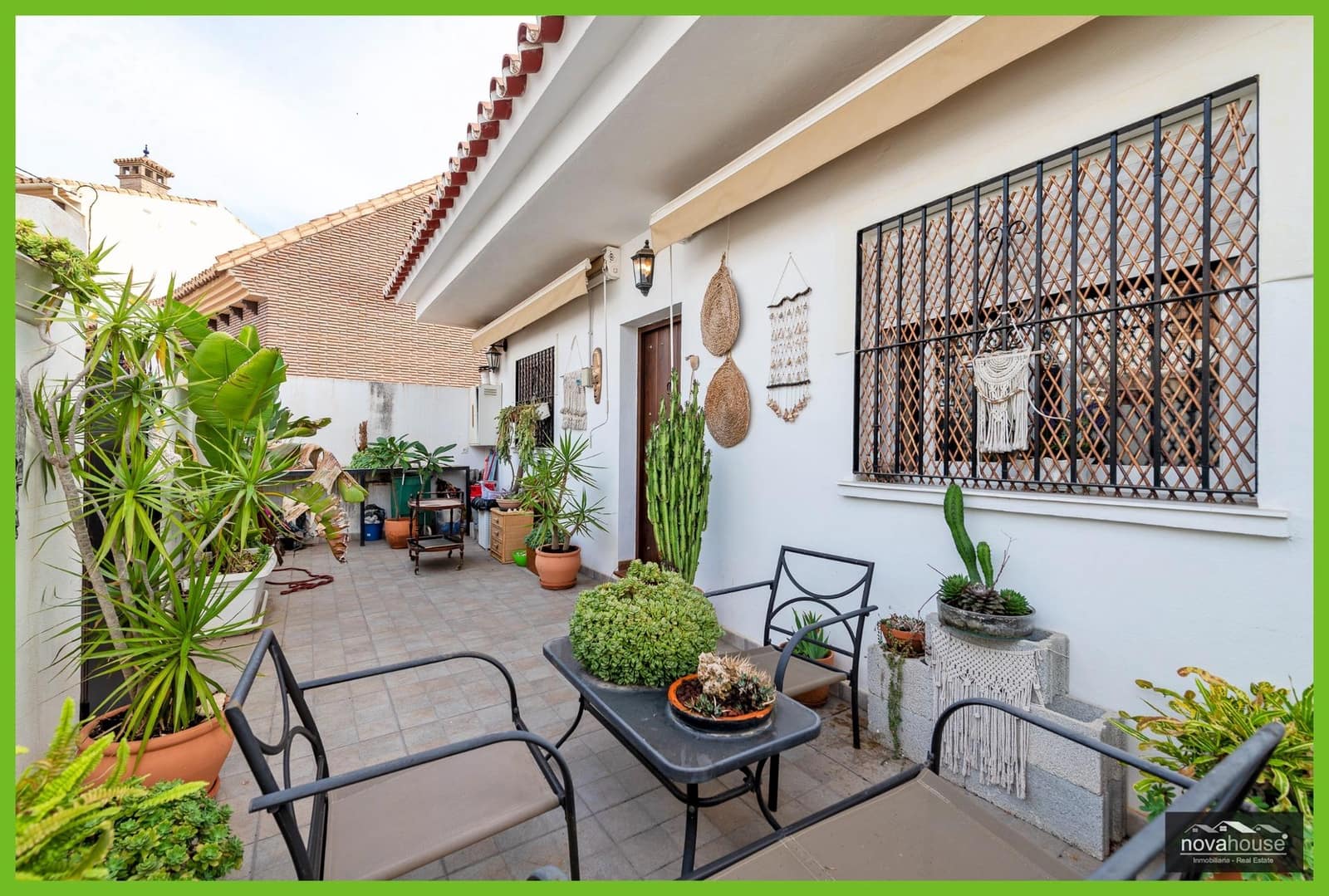 5 bedroom Townhouse for sale in Chilches - € 455,000 (Ref: 9375351)