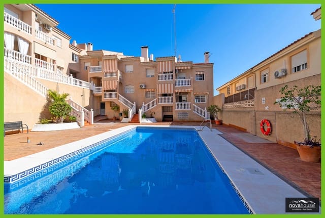 3 sovrum Radhus till salu i Rincón de la Victoria med pool garage - 395 000 € (Ref: 9390887)