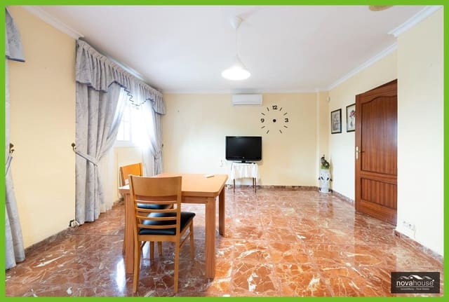 4 sovrum Villa till salu i Puente de Don Manuel, Alcaucín med garage - 334 000 € (Ref: 9398514)