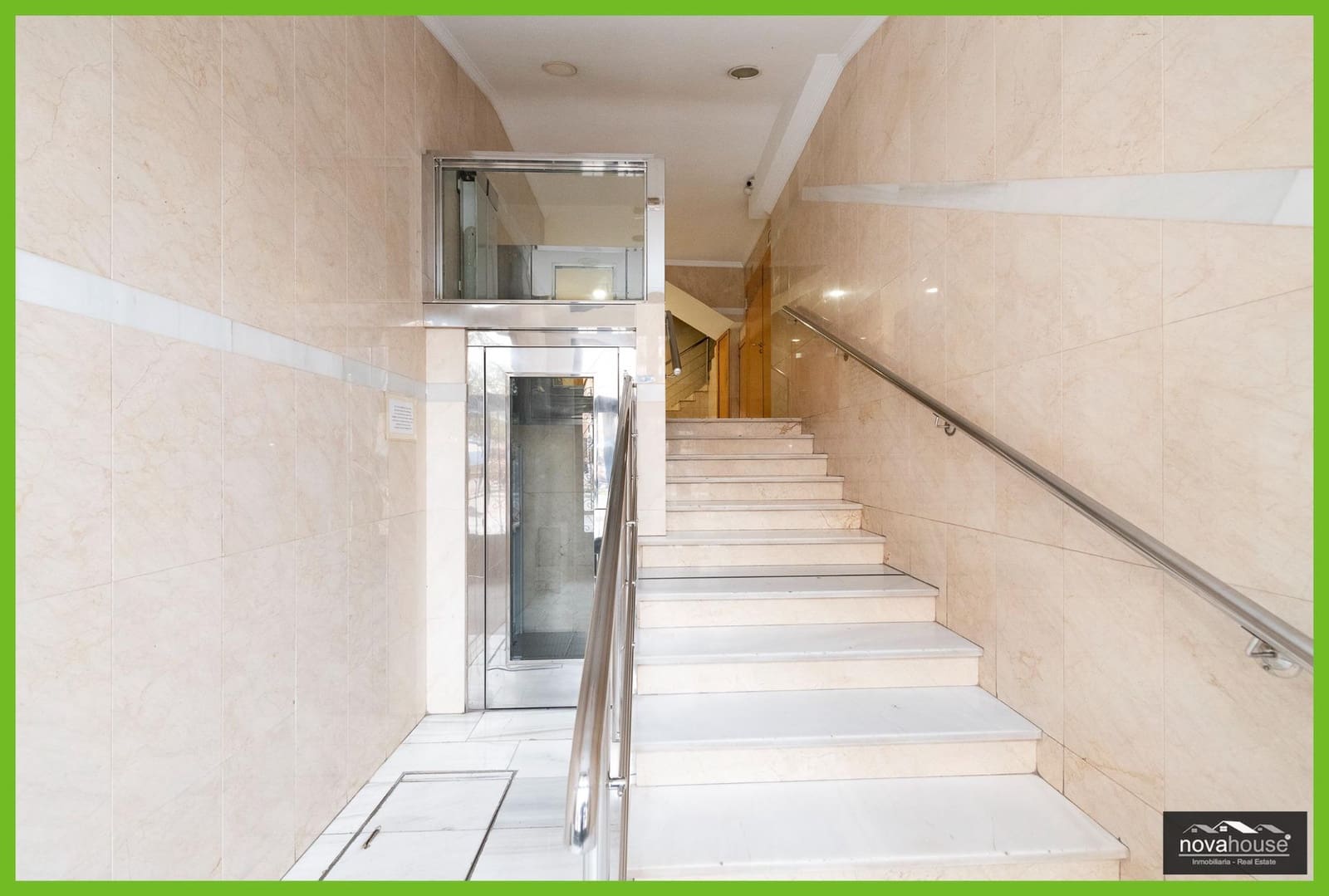 3 soveværelse Lejlighed til salg i Malaga by - € 333.333 (Ref: 9398515)