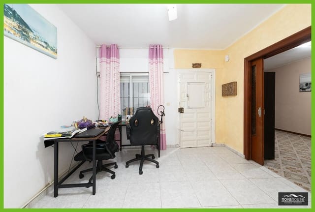 2 slaapkamer Huis te koop in Rincón de la Victoria - € 198.000 (Ref: 9403411)