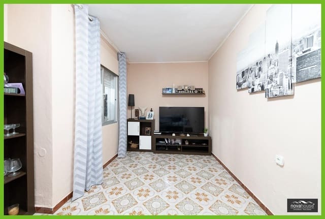 2 slaapkamer Huis te koop in Rincón de la Victoria - € 198.000 (Ref: 9403411)