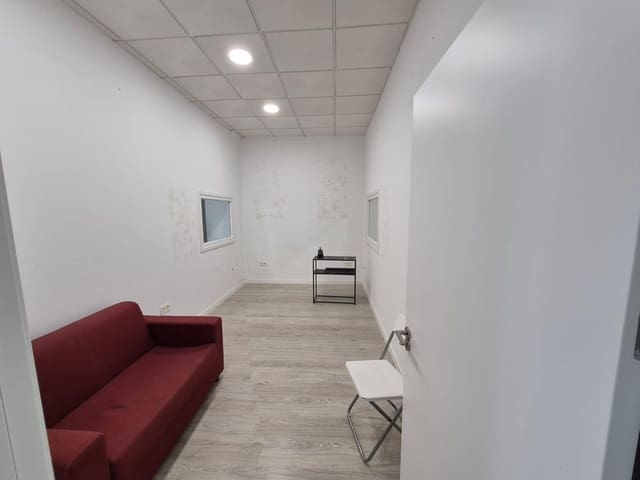 4 soveværelse Erhverv til salg i Vélez-Málaga - € 130.000 (Ref: 9406885)