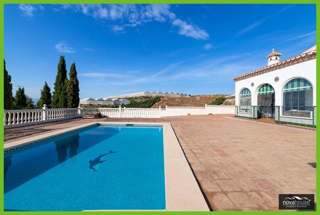 3 chambre Finca/Maison de Campagne à vendre à Algarrobo avec piscine - 545 000 € (Ref: 9414117)