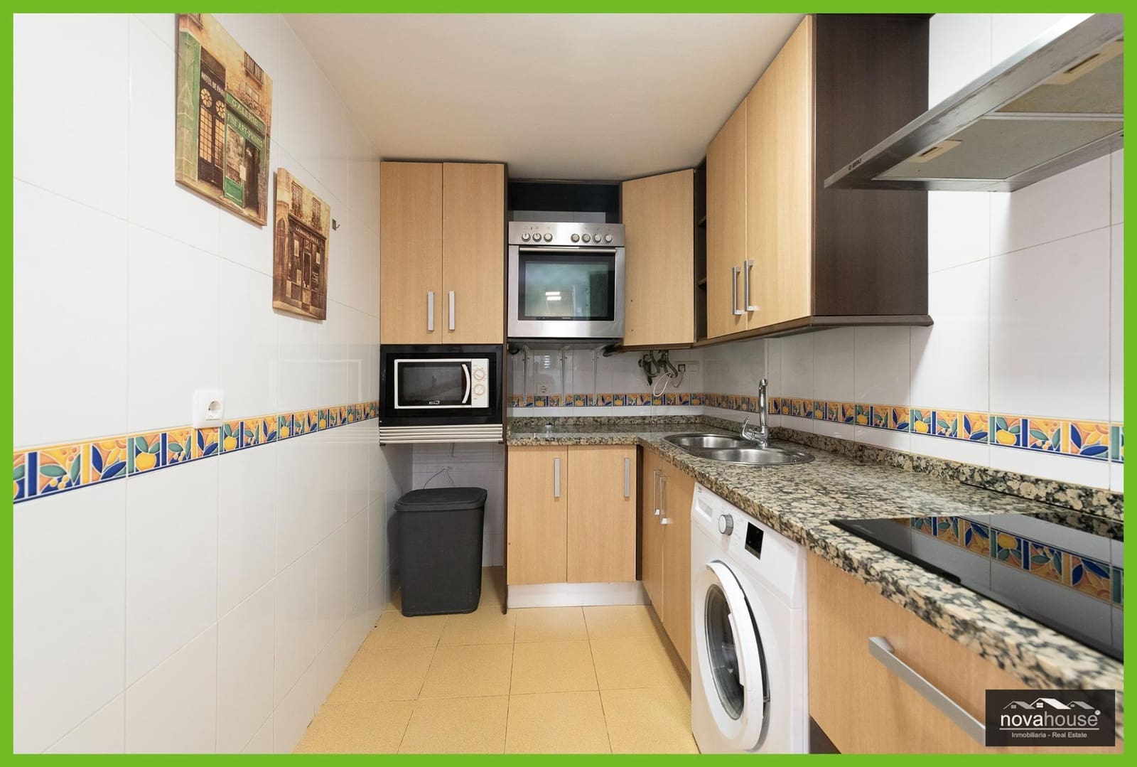 1 bedroom Flat for sale in Caleta de Velez - € 183,000 (Ref: 9437121)