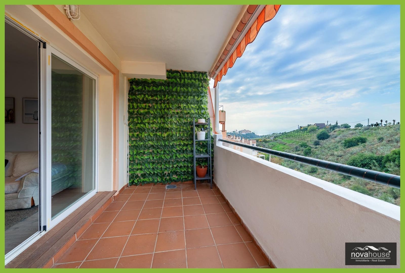 2 slaapkamer Flat te koop in Benagalbon - € 222.000 (Ref: 9452788)