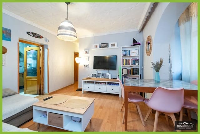 Piso de 3 habitaciones en Cruz de Humilladero, Málaga ciudad en venta - 201.000 € (Ref: 9470391)