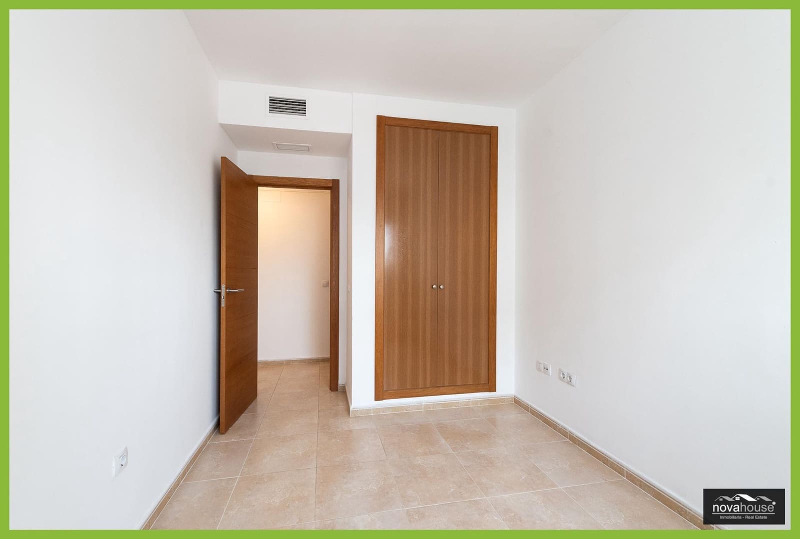 3 bedroom Flat for sale in Rincon de la Victoria with pool - € 452,000 (Ref: 9471210)