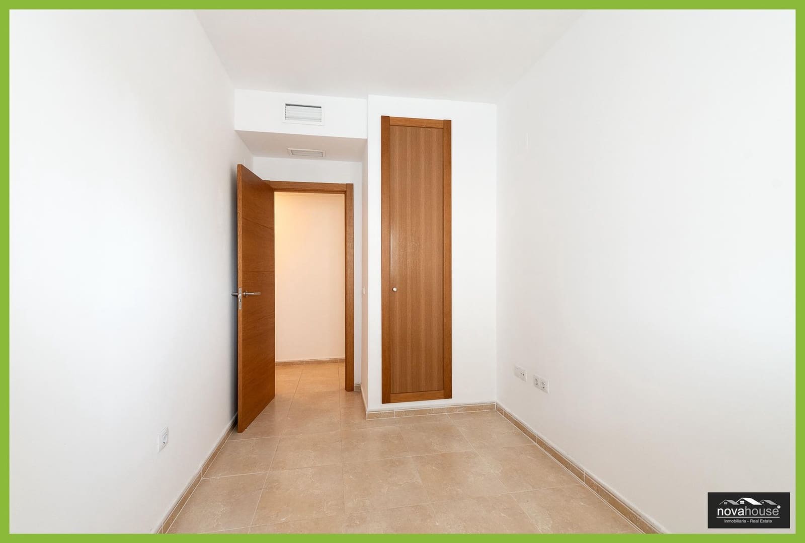 3 bedroom Flat for sale in Rincon de la Victoria with pool - € 452,000 (Ref: 9471210)