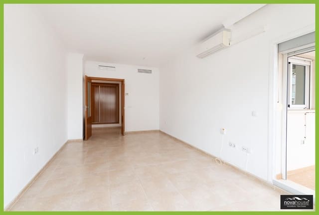 3 bedroom Flat for sale in Rincón de la Victoria with pool - € 452,000 (Ref: 9471210)