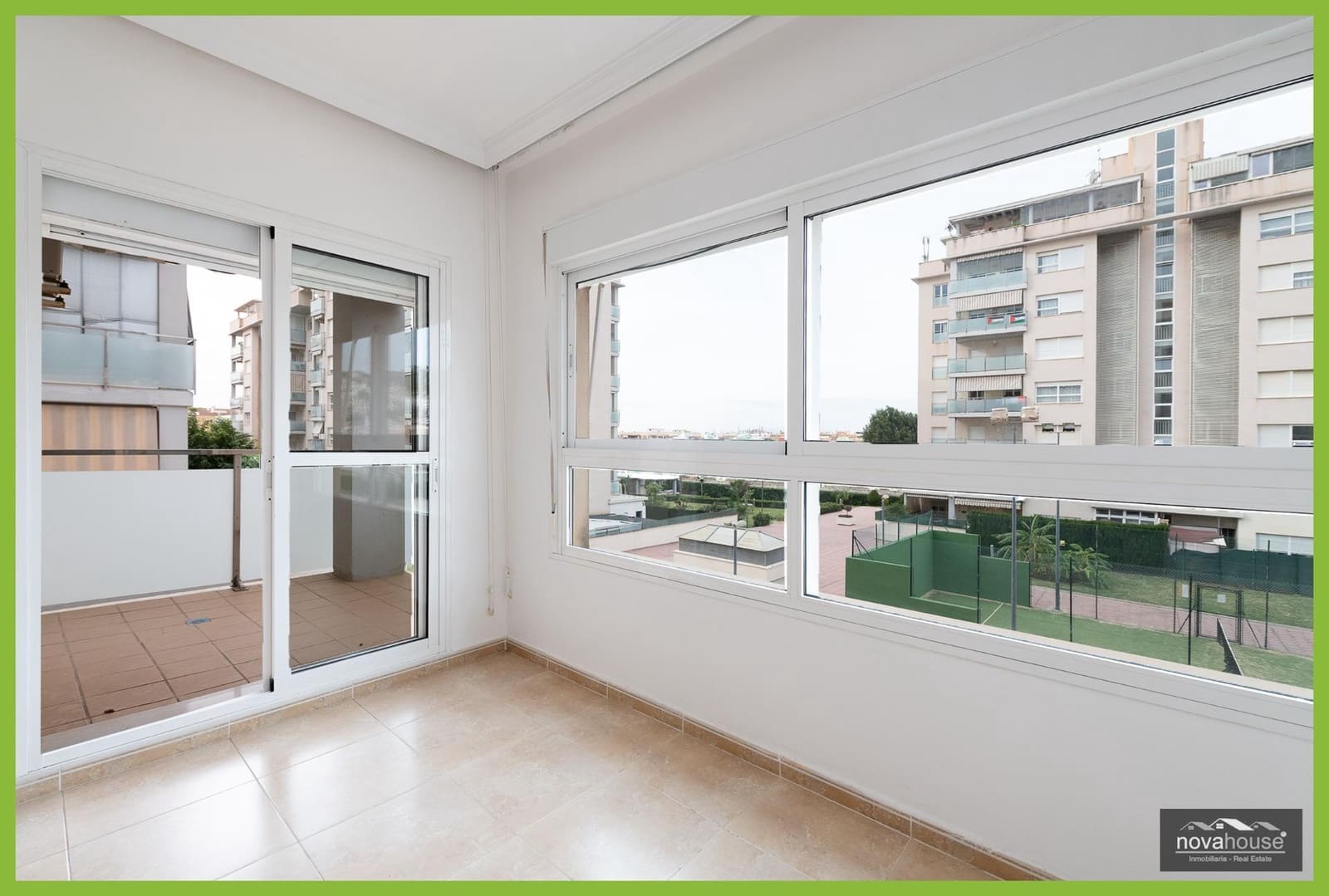3 bedroom Flat for sale in Rincon de la Victoria with pool - € 452,000 (Ref: 9471210)